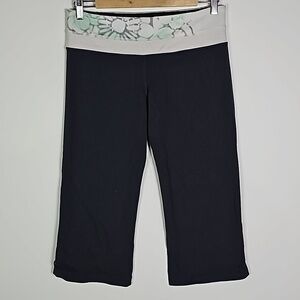 Lululemon gray size 8 cropped leggings